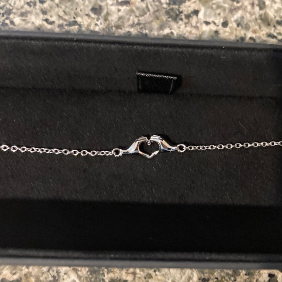Lover Heart Hands Silver Bracelet - Wove Made - Picture 2 of 9